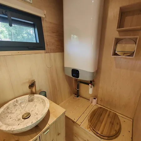 בקתה Tiny House Ambur *