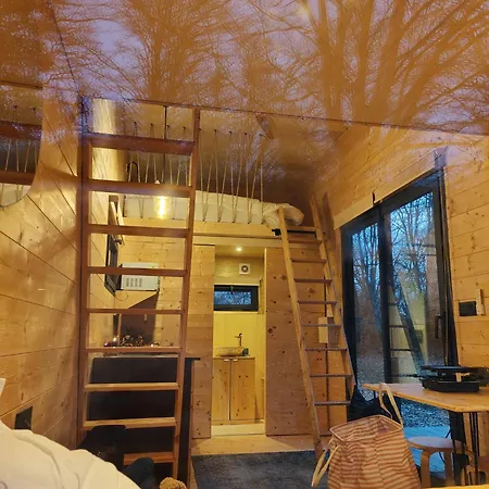 Moose Tiny House Ambur 木屋 Saint-Jacques-dʼAmbur